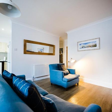 Flat 1 Flint House Tenby - 2 Bedroom - Garden - Dog Friendly المظهر الخارجي الصورة
